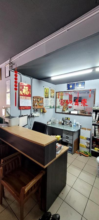 Api-Api Guesthouse Kota Kinabalu Extérieur photo
